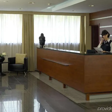 Qubus Hotel 3*