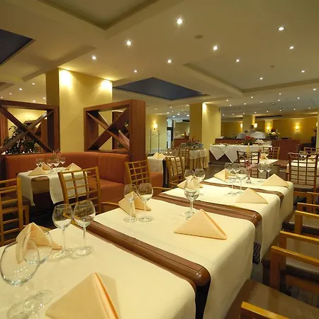 Hotel Qubus 3*